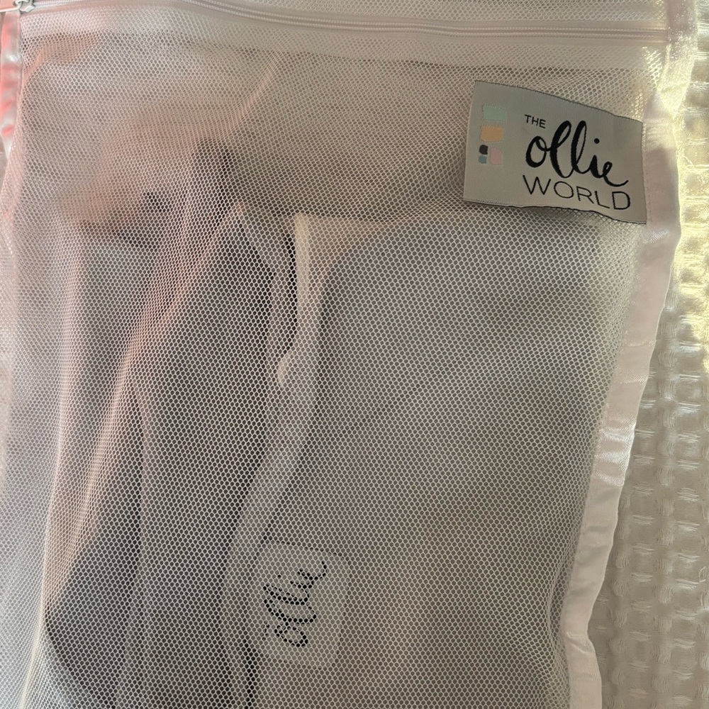 The Ollie Swaddle - Picture 2 of 3